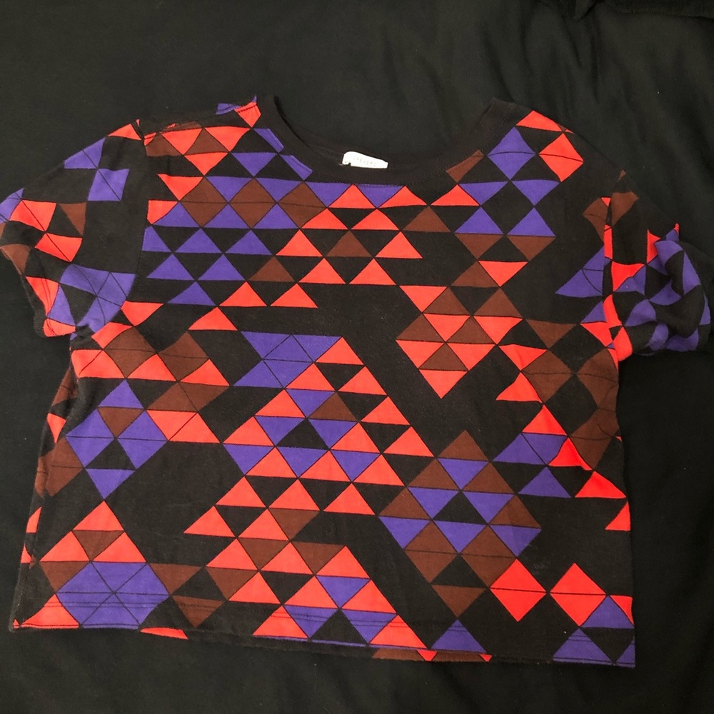 FOREVER21 80s style boxy cropped shirt